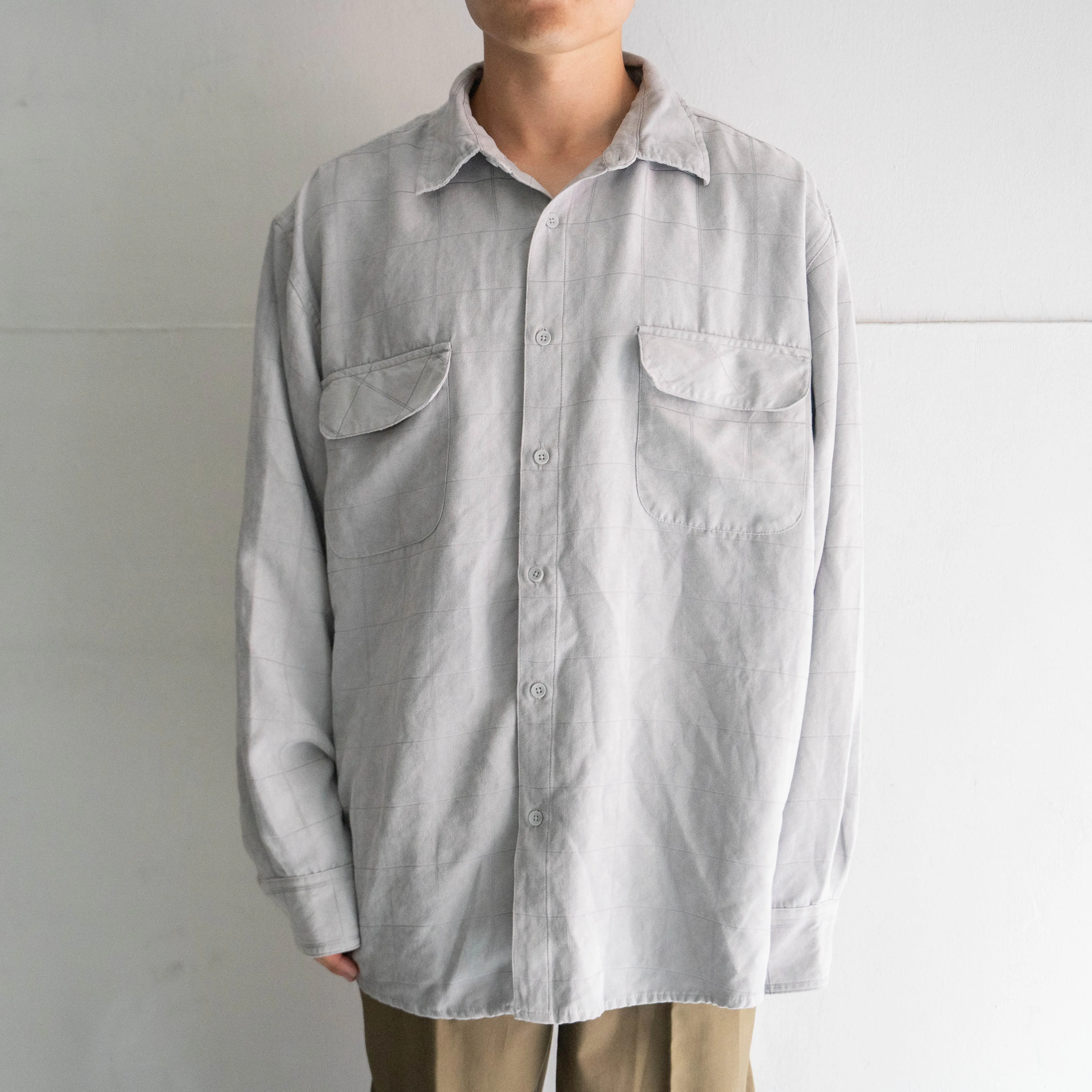 1990s light gray color all poly block check suede shirt