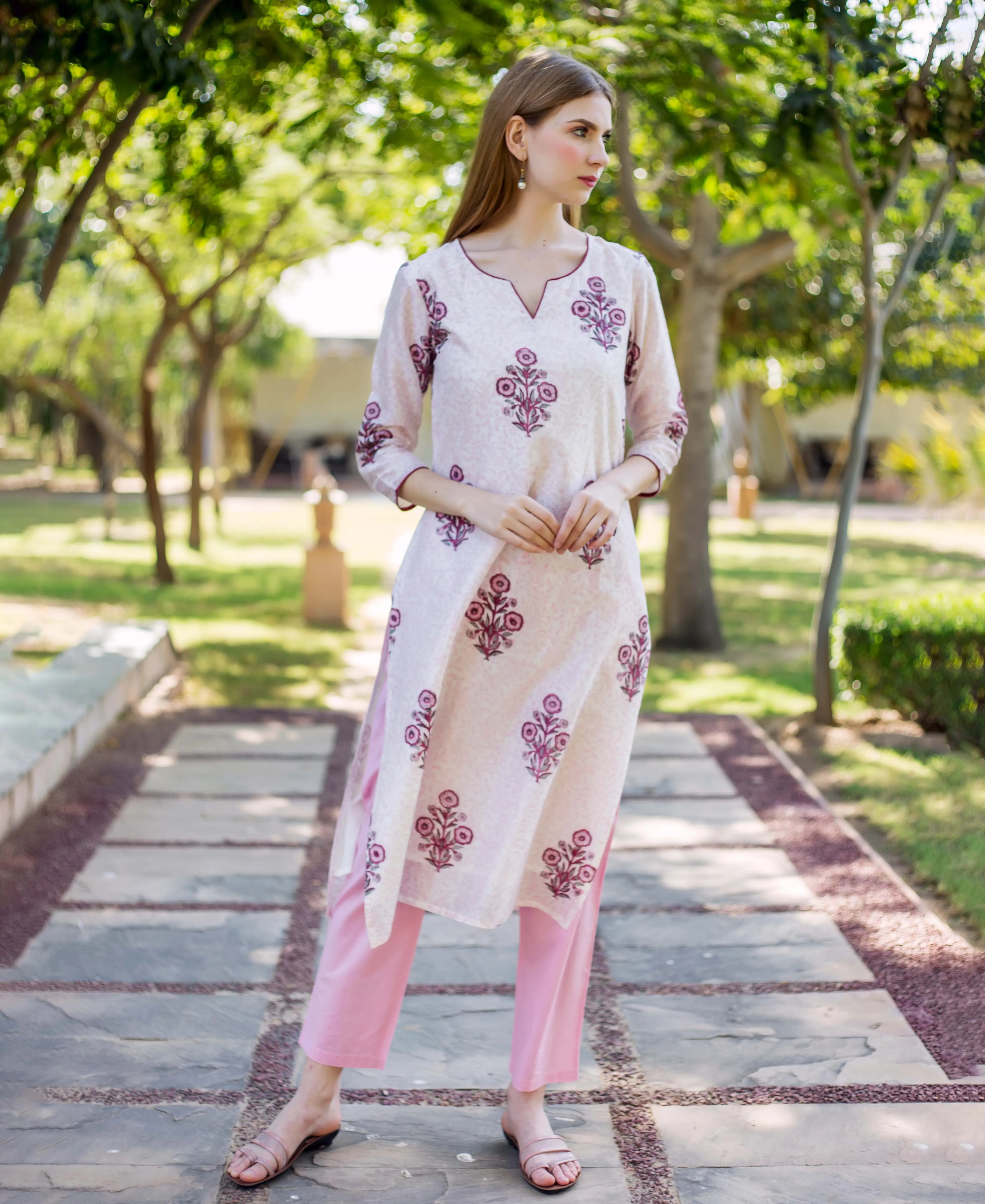 Dua White & Pink Block Printed Kurta