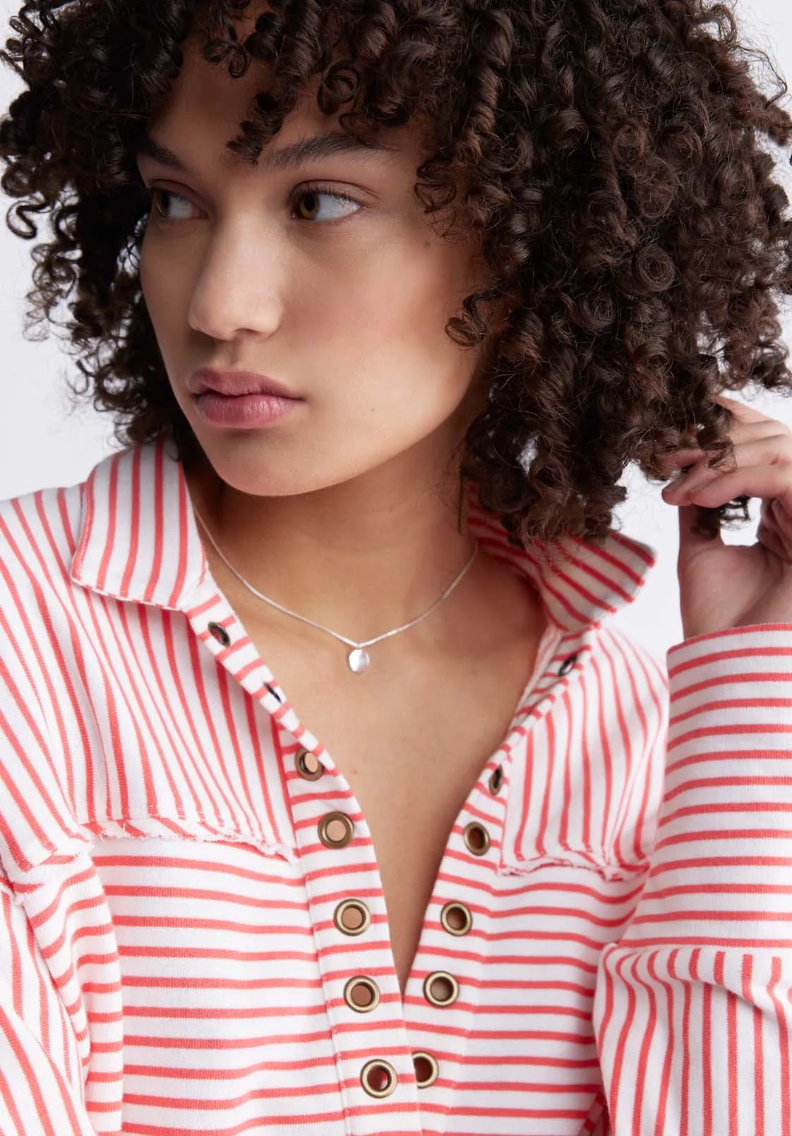 Ellowynne Women’s Striped Pullover in White & Red - KT0099P