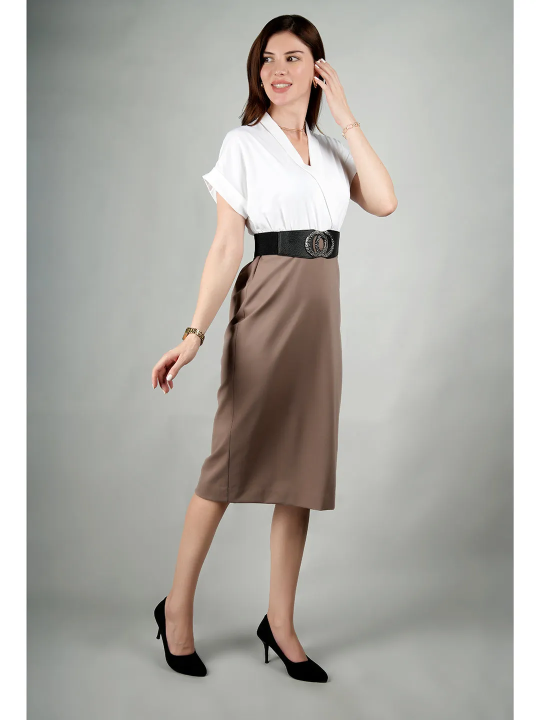 Exude Sparkling Color Block Blouson Dress With Belt (Beige)