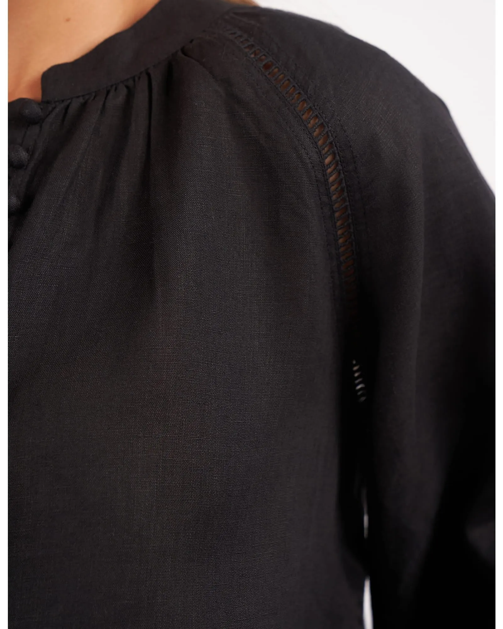 Foxwood - Sardinia Linen Blouse - Black