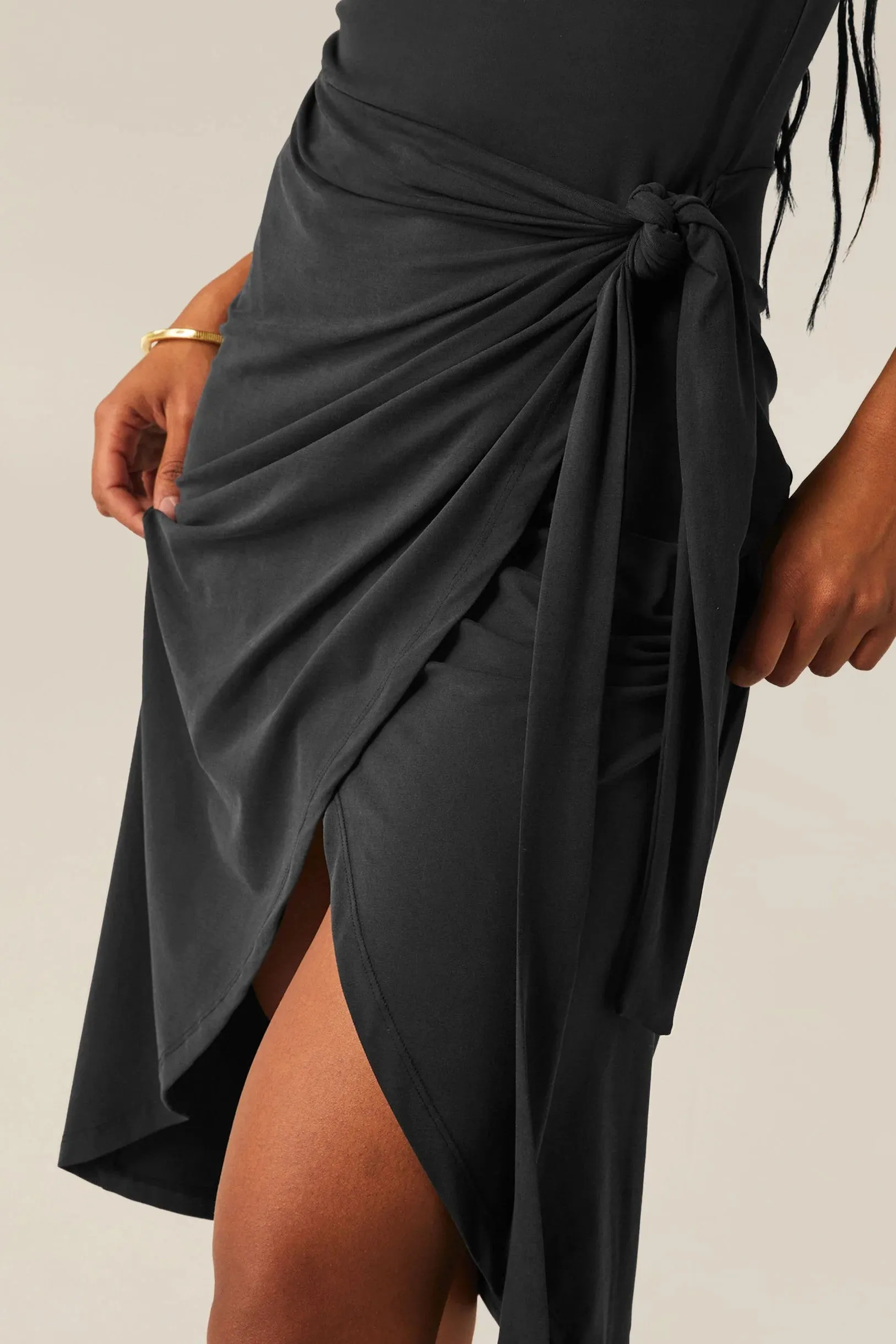 Intrigue Midi Dress - Darkest Night