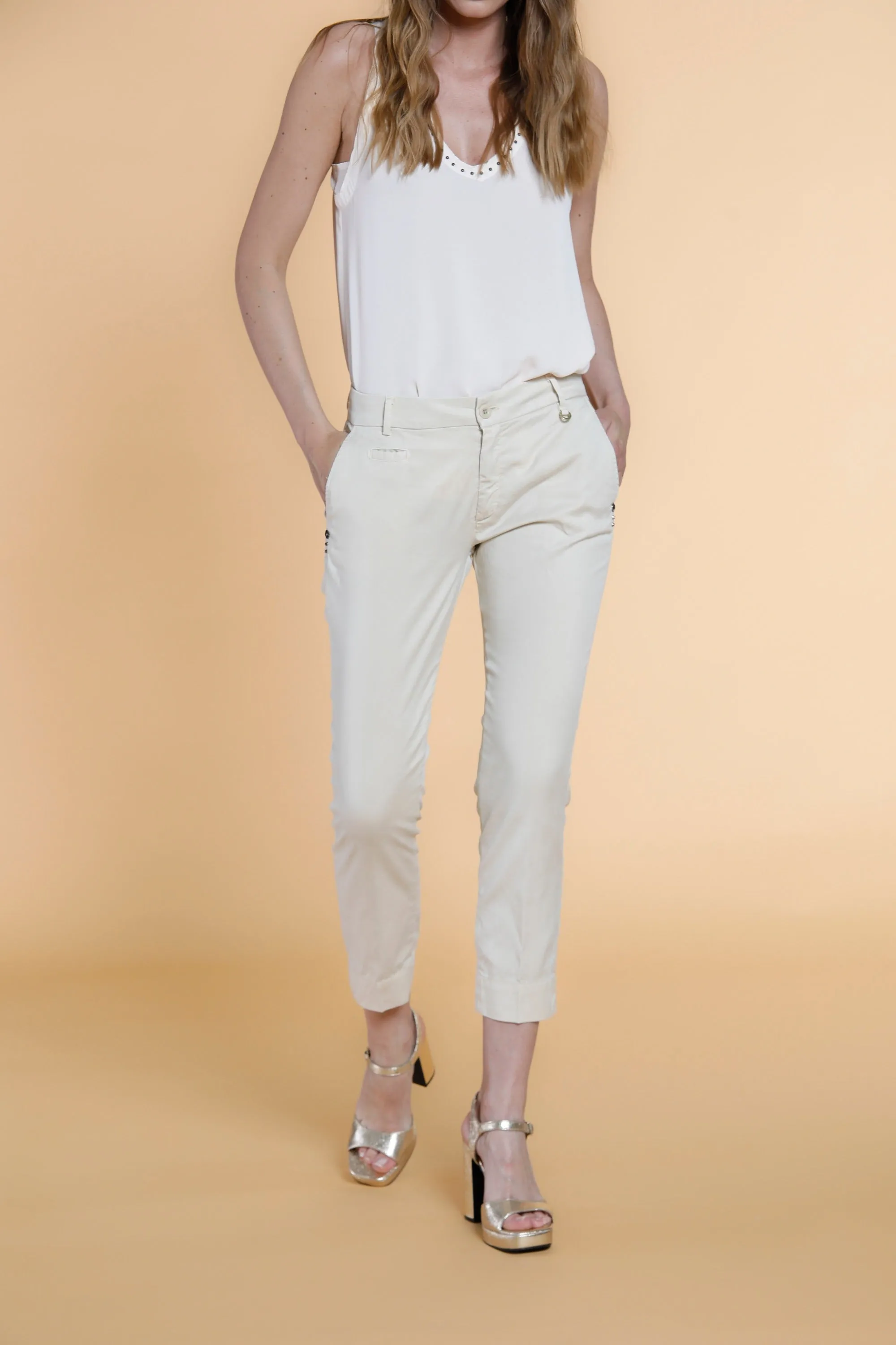 Jaqueline Capri pantalone chino donna in tencel curvy