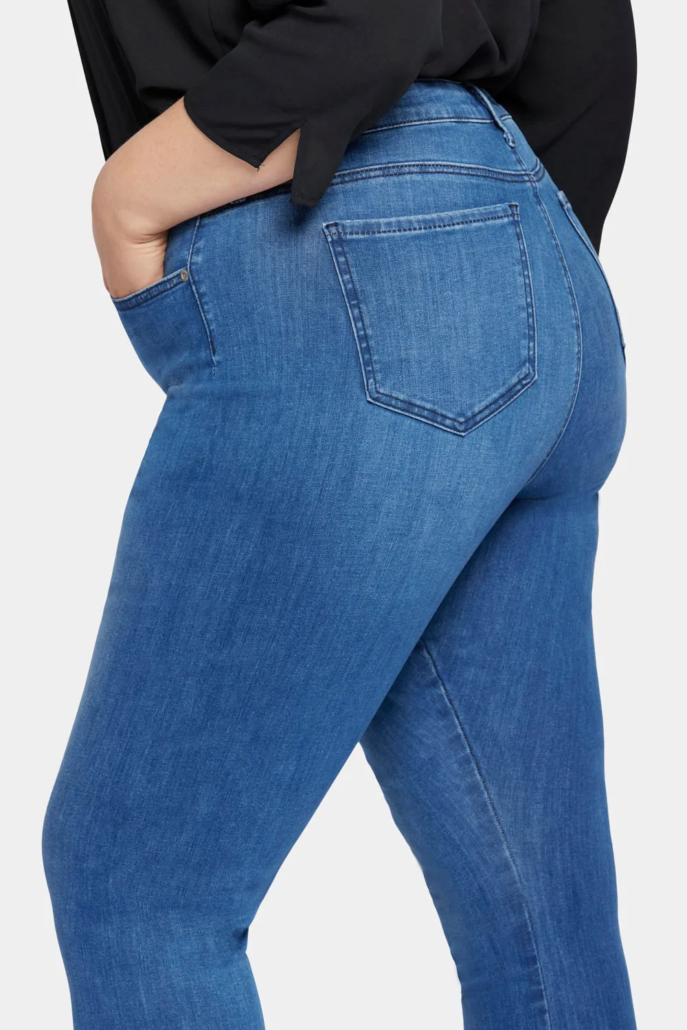 Le Silhouette Slim Bootcut Jeans In Long Inseam Plus Size - Amour