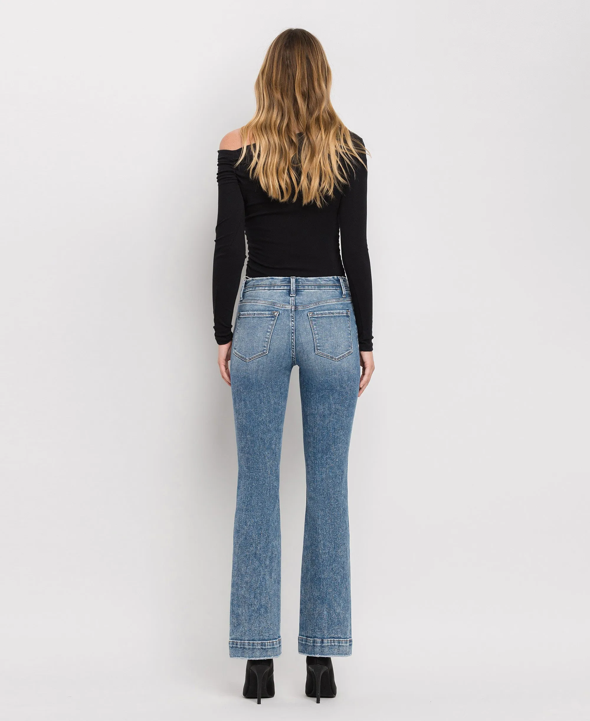 Mount Bruce - Mid Rise Bootcut Jeans