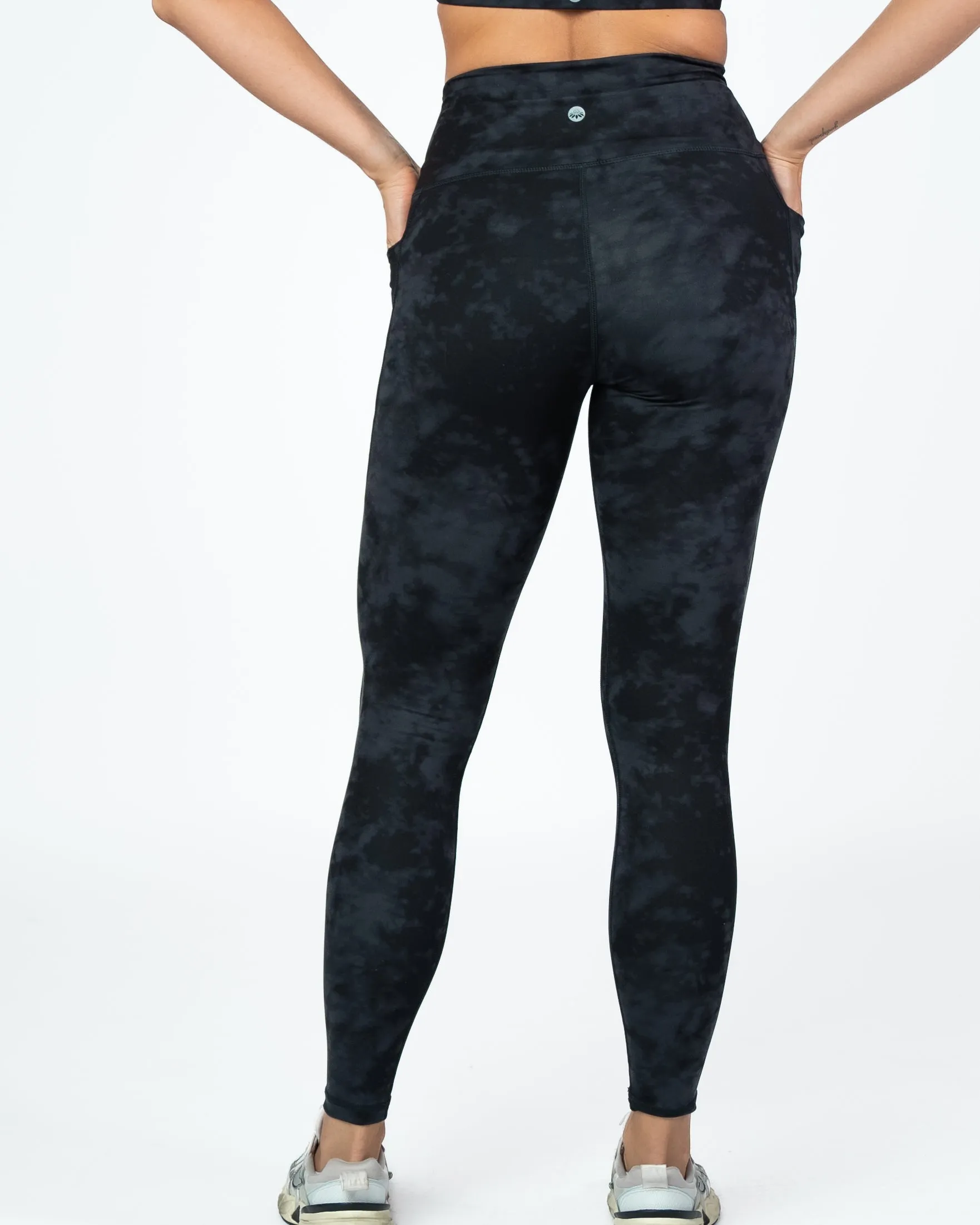 Shakti Leggings (27 in. inseam) - Onyx Tie Dye