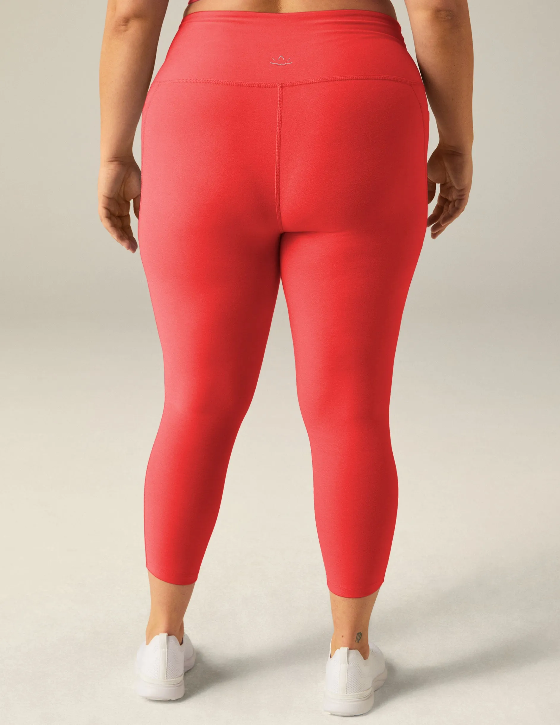 Spacedye Out Of Pocket High Waisted Capri Legging